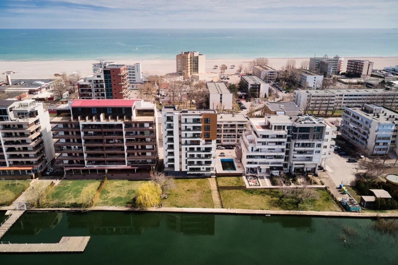 Riva Lake Boutique Mamaia Exterior photo