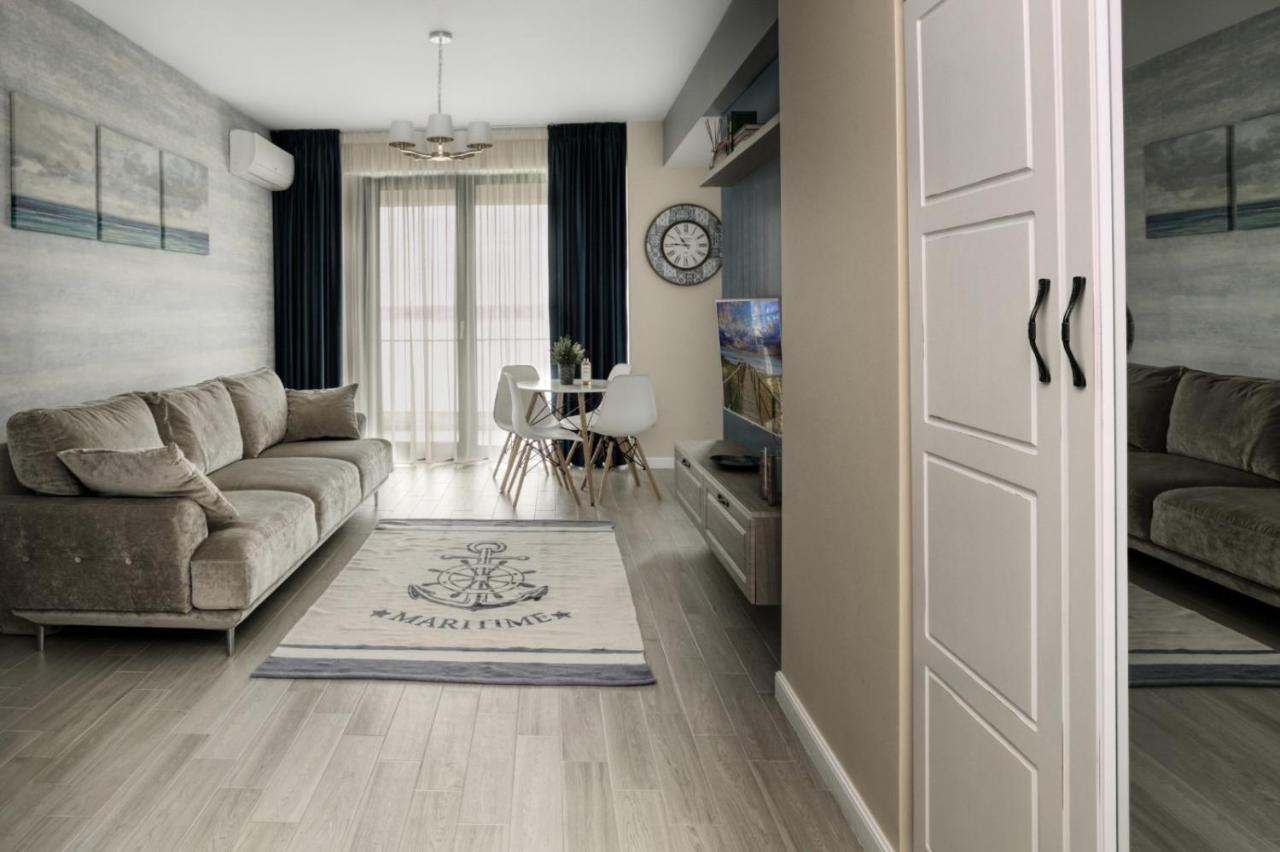Riva Lake Boutique Mamaia Exterior photo